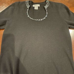 Black sweater top, in great condition!